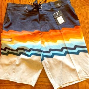 Summer NWT O’Neill 31 Swim Shorts Superfreak Zapped Quick Dry